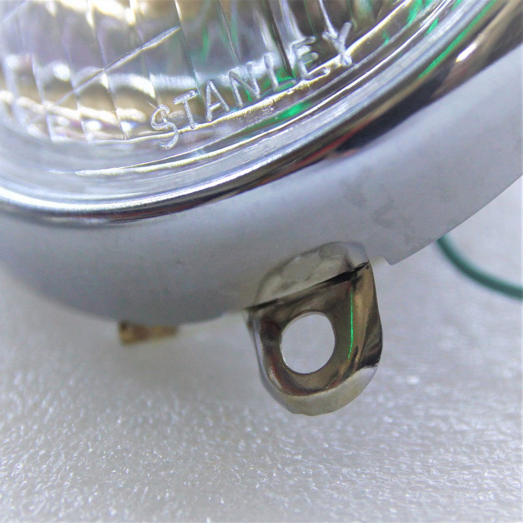 PHA ĐÈN XE 67 - CHALY