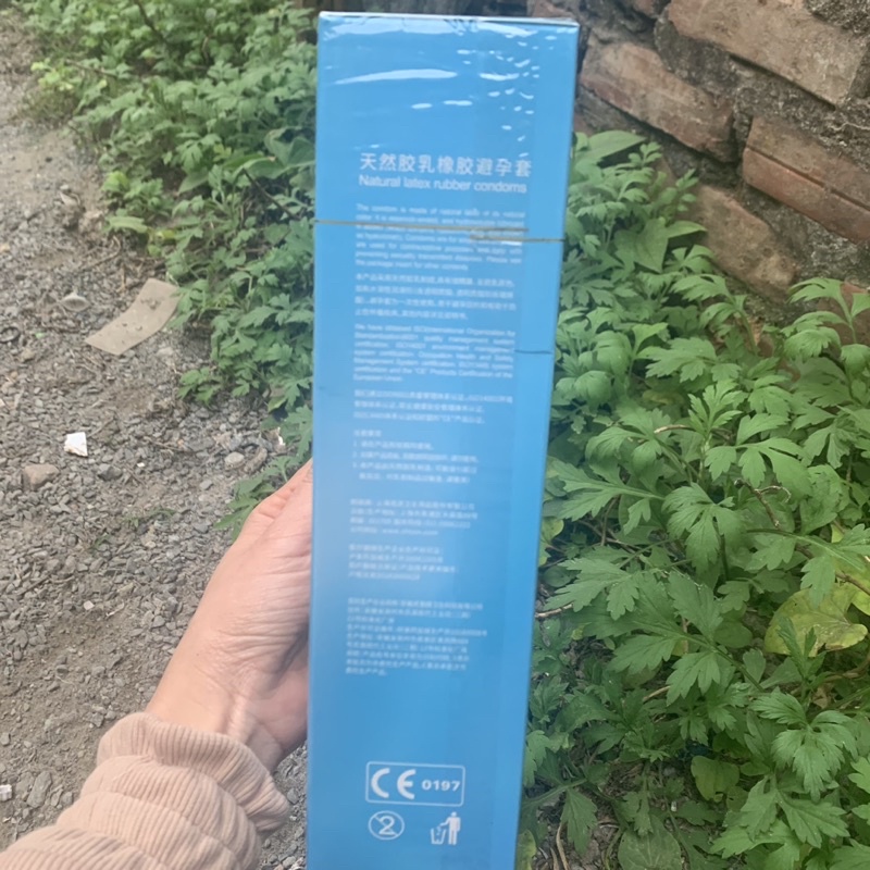 Bao cao su trung quốc hộp 100 cái siêu mỏng , siêu nhiều nước