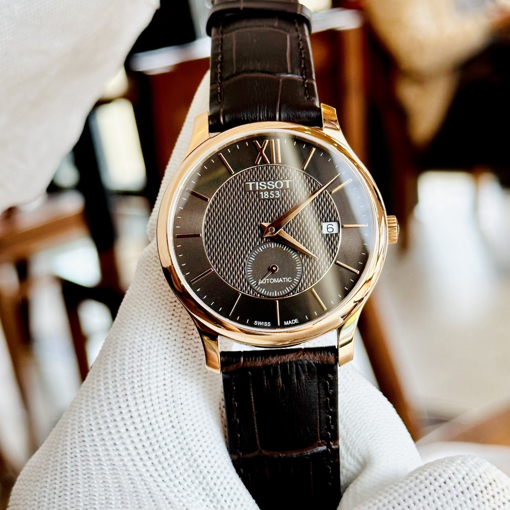 Đồng hồ nam dây da Tissot Tradition Small Second Rose T063.428.36.068.00