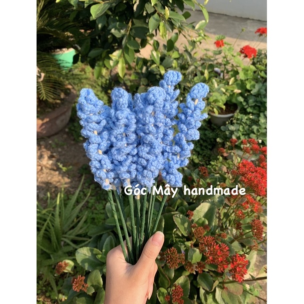 Hoa lavender bằng len