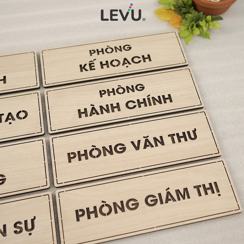 Bảng tên dán cửa phòng bằng gỗ khắc laser trang trí decor cao cấp