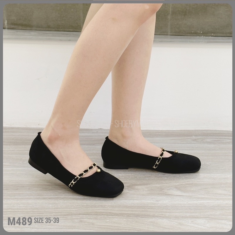 Giày búp bê vòng xích ngang M489