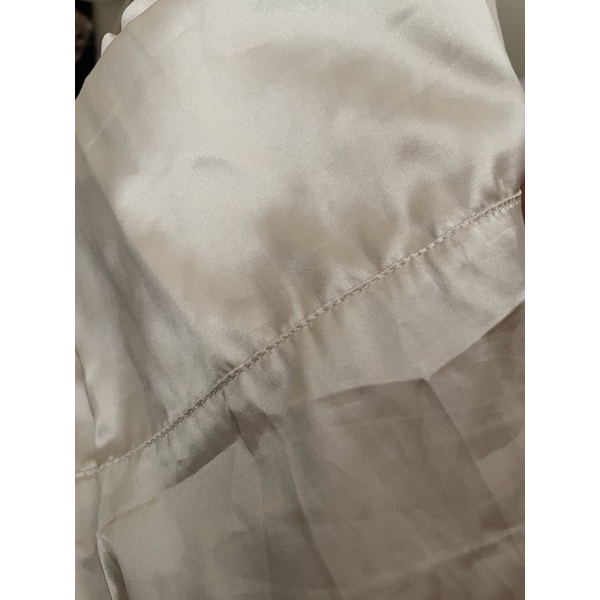 BỘ NGỦ LỤAsz M màu tím nhạt và be sz XL chất đẹp