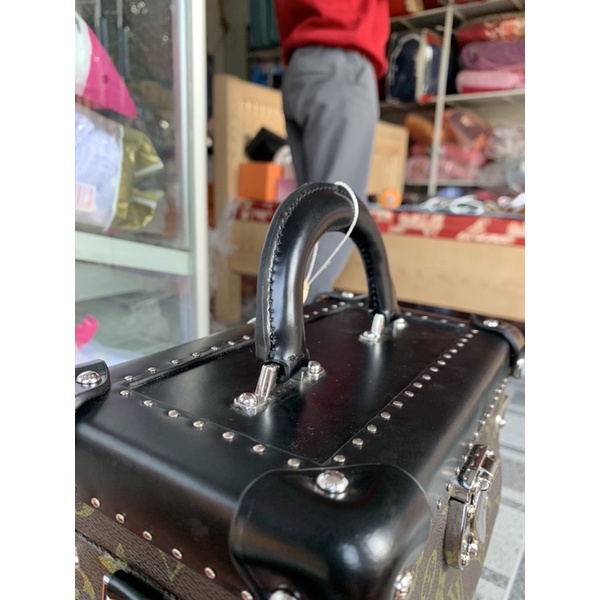 Mĩm mĩm túi xách xiêu cấp