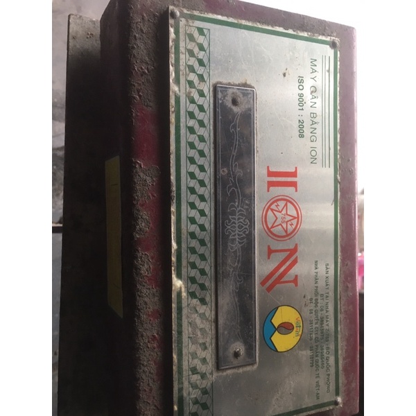 Máy cân bằng ion