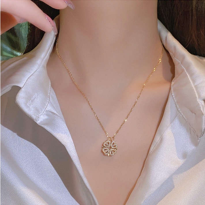 Dây chuyền titan mặt cỏ 4 lá may mắn có thể biến hình đeo được 2 kiểu thiết kế độc đáo thời trang