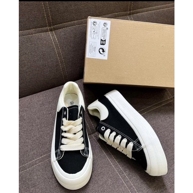 Giày thể thao nữ