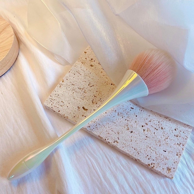 Chổi phủi bụi nail