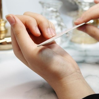 Dũa móng tay tạo form JELIVA Nghi Thảo