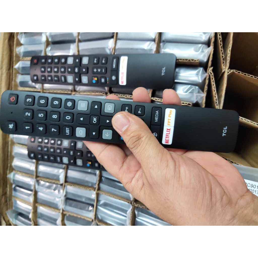 Điều khiển tivi TCL giọng nói đời 2021 - hãy chon đúng sản phẩm và giống sản phẩm gia đình bạn