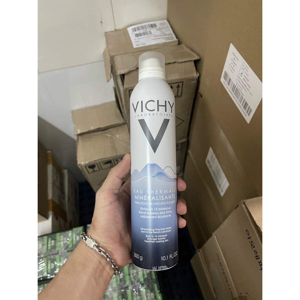 Xịt khoáng mát rượi của Pháp