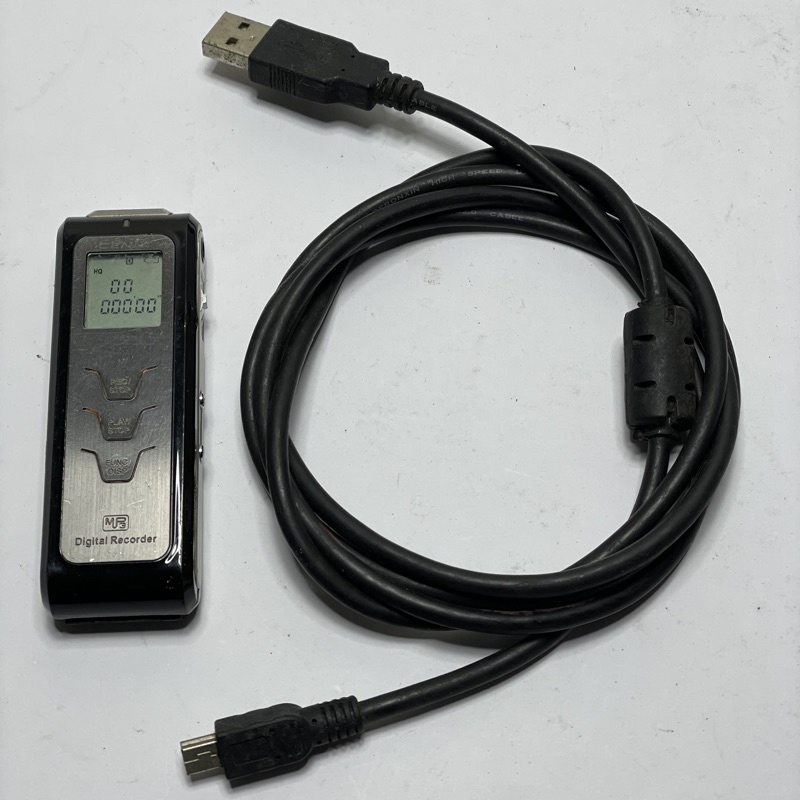 Máy ghi âm nghe nhạc CENIX W700 kèm cáp kết nối