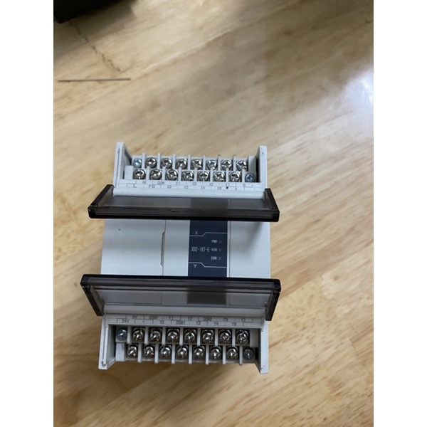 PLC XINJE XD2-16T-E