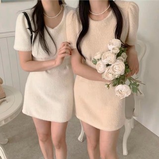 Váy lông thỏ cho nữ cổ tròn dáng ngắn cộc tay phong cách hàn quốc