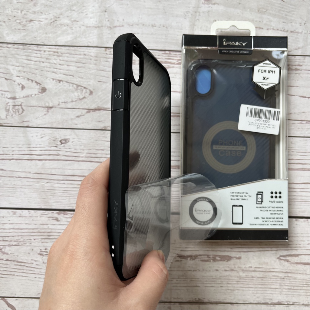 Ốp lưng IPAKY iPhone XR / X / XS / XS Max - Mặt lưng CARBON chống bám vân tay