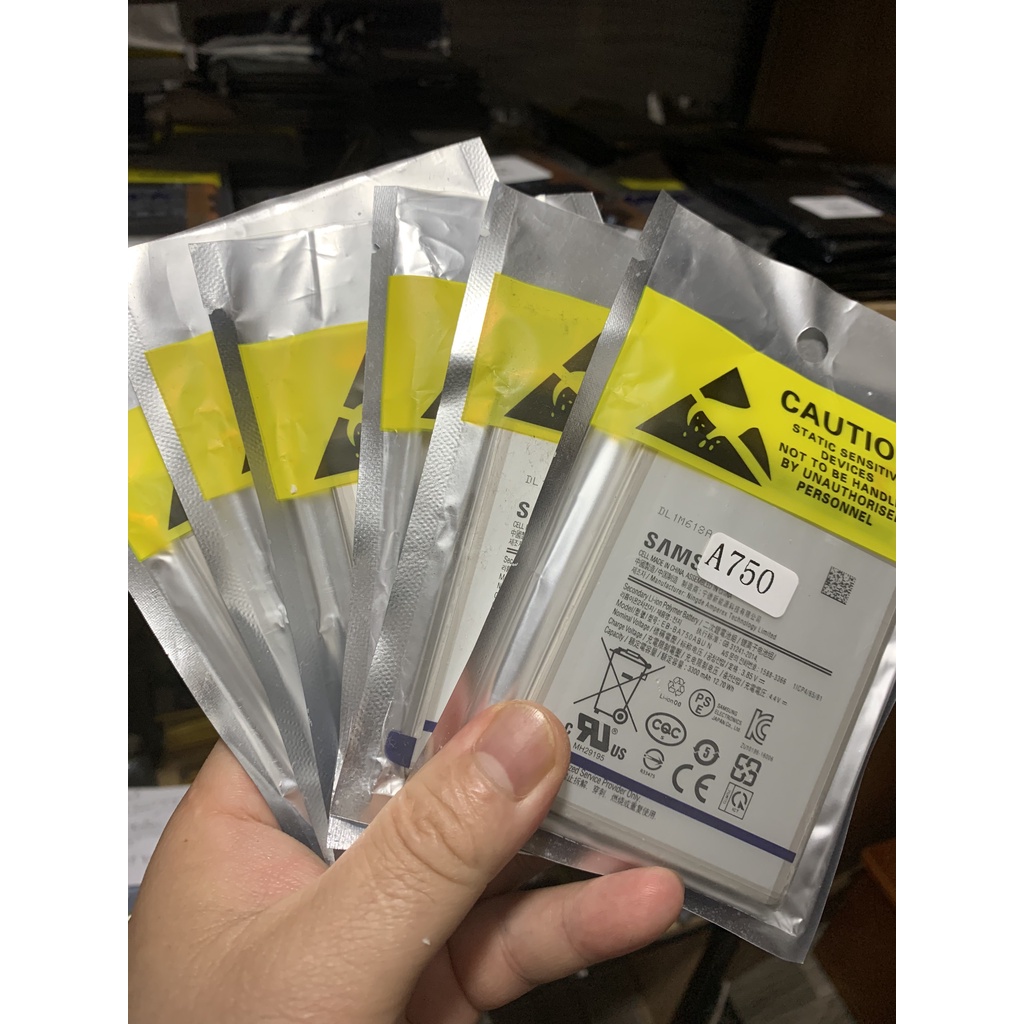 Pin zin samsung A750 / A10 / A20 - EB - BA750ABUN / 3300mAh
