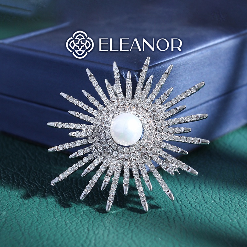 Ghim cài áo nữ Eleanor Accessories hình mặt trời đính đá kết hợp ngọc trai nhân tạo phụ kiện trang sức thanh lịch 5517