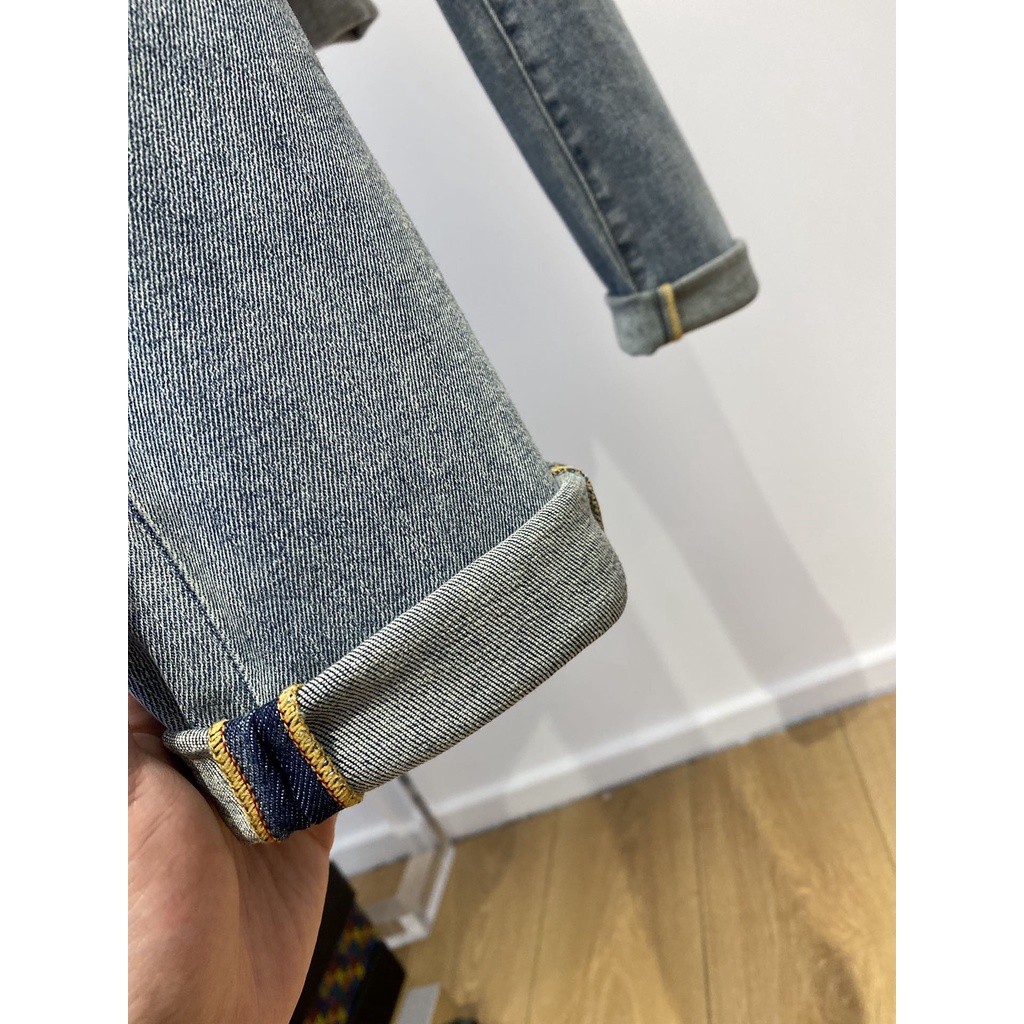 Quần jeans dài nữ Louis Vuitton LV thêu hoạ tiết cá tính