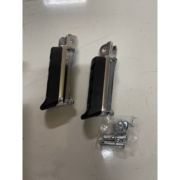 cao su gác chân  kèm ốc winner x