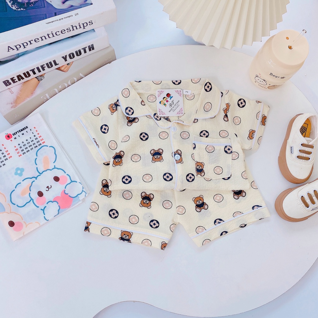 Bộ pijama xốp viền đen cho bé