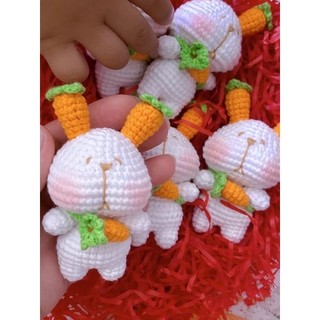 Móc khóa thỏ carot handmade len
