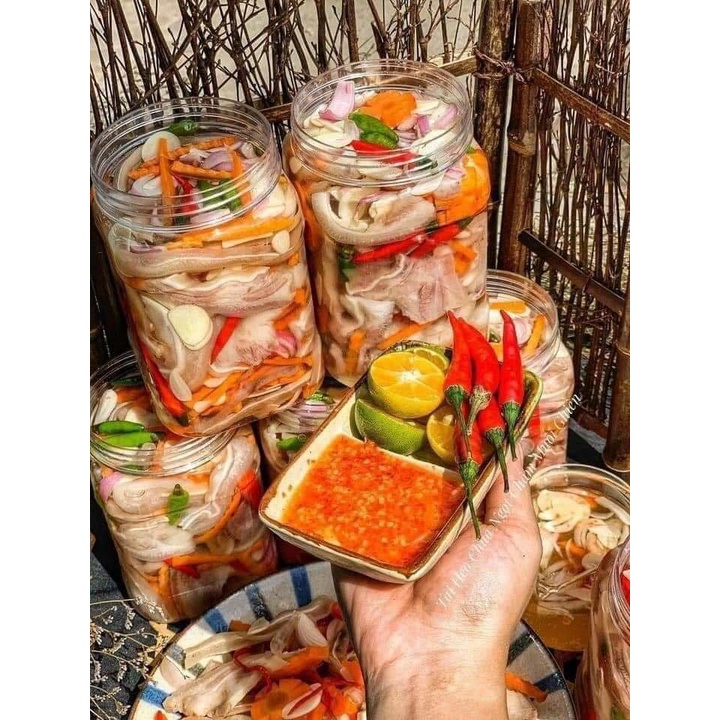 (HCM - CHỈ GIAO HỎA TỐC) Tai heo ngâm chua ngọt hộp 1kg