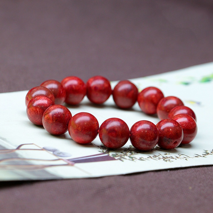 Vòng tay nam nữ gỗ hương đỏ đem lại may mắn