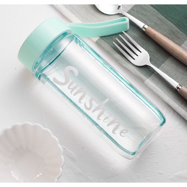 Bình nước thể thao cầm tay - Bình đựng nước bằng nhựa PC dung tích 600ml thiết kế tiện dụng cho nam và nữ