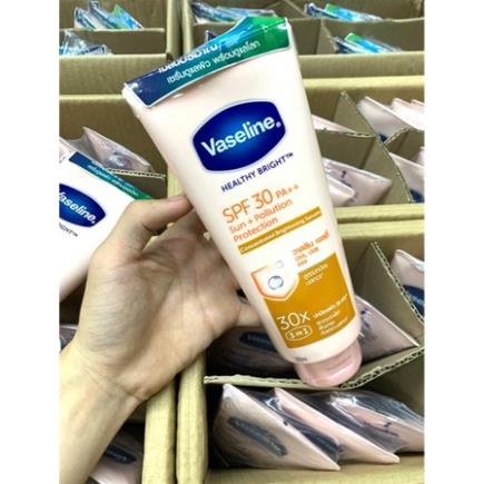 Bộ Sản Phẩm Vasaline 2023