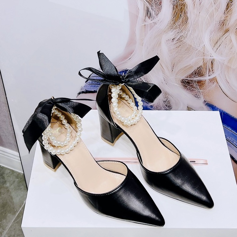 Giày cao gót bít mũi dây ngọc 7CM - V39