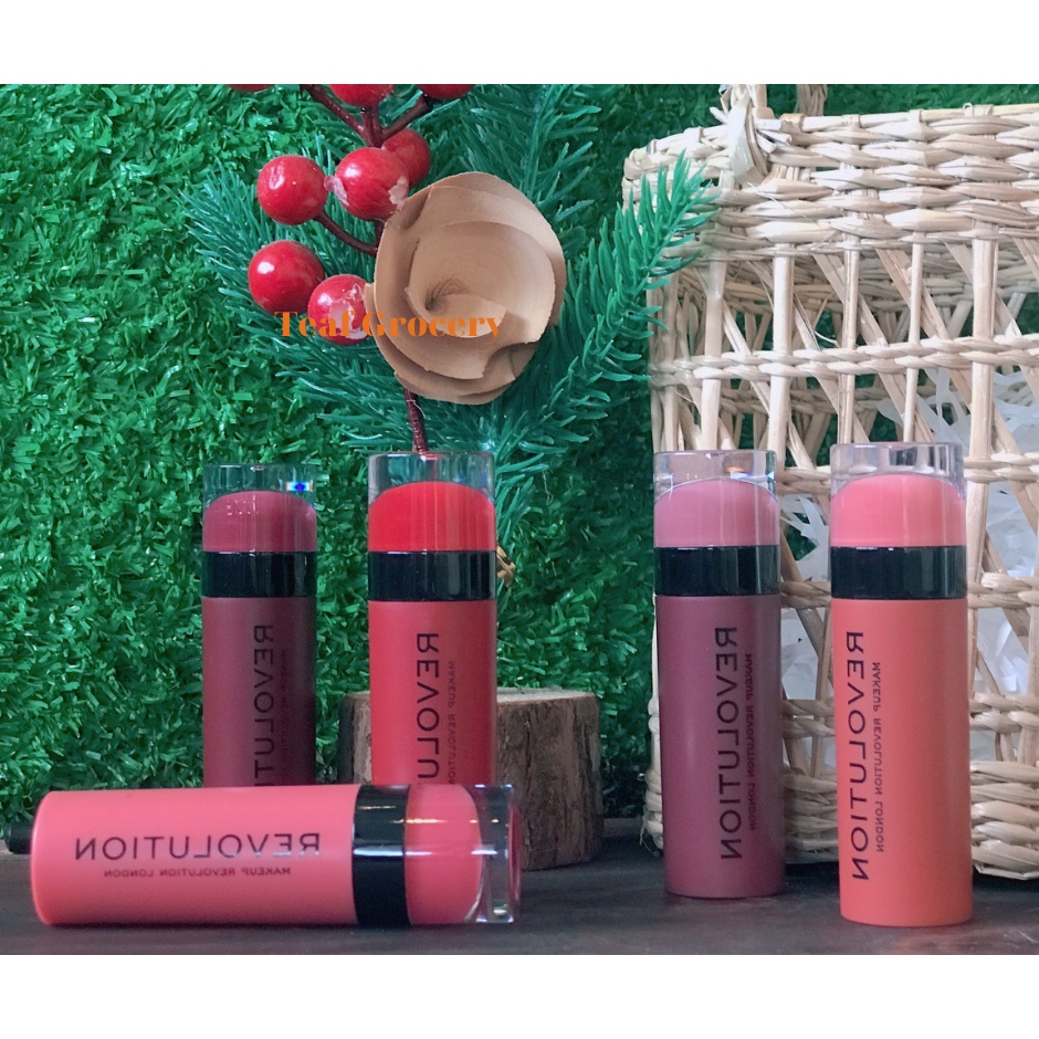 Son thỏi lì Makeup Revolution London - 3.5 ml