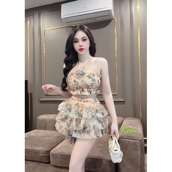 Set áo yếm nhún hoa kèm chân váy voan tầng - Bộ áo yếm mocking kèm chân váy voan