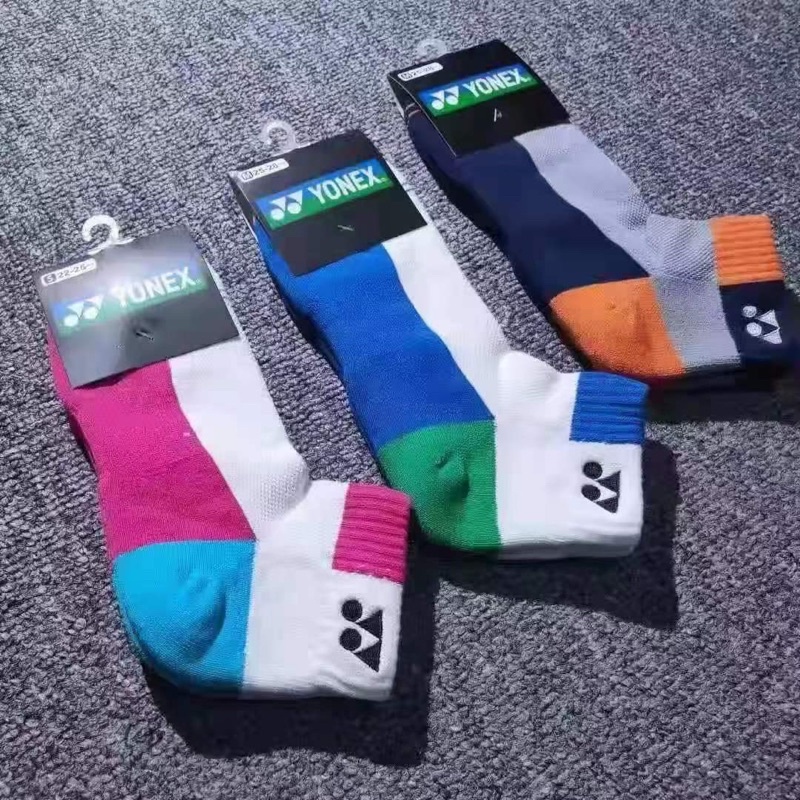 Tất cầu lông Yonex