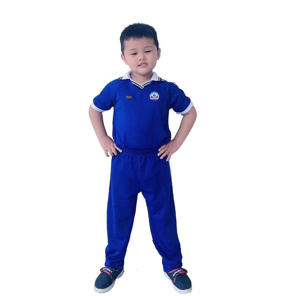Bộ thể dục cho học sinh tiểu học, màu xanh bích.
