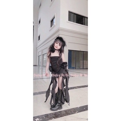 Váy tua rua hoa hồng MPB cho bé kèm chocker hoa