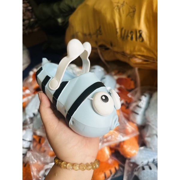 Dép sục hình con ong cho bé có quai hậu dễ thương đế chaos eva siêu nhẹ