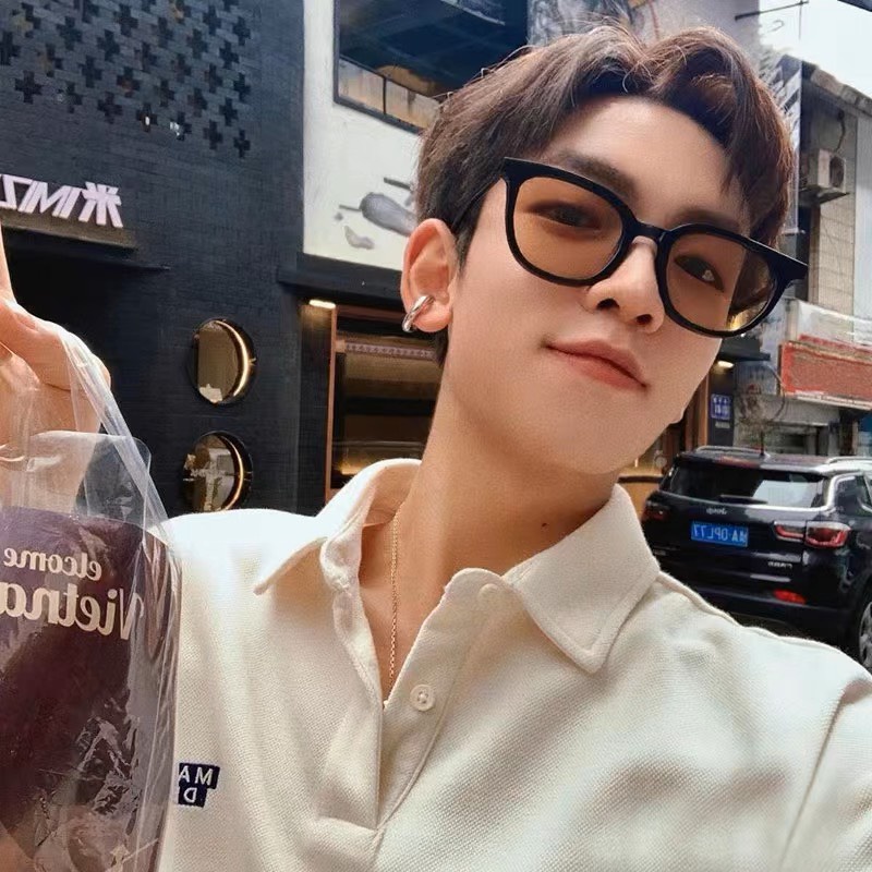 [SẴN] Kính Râm Đi Biển✨MỚI 2023✨ Kính Mát Chống Nắng Tia UV400 Gọng Nhựa Thời Trang Nam Nữ Cá Tính Hàn Quốc 202