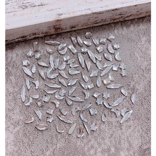 Đá khối chân bằng ( size trung )gắn móng
