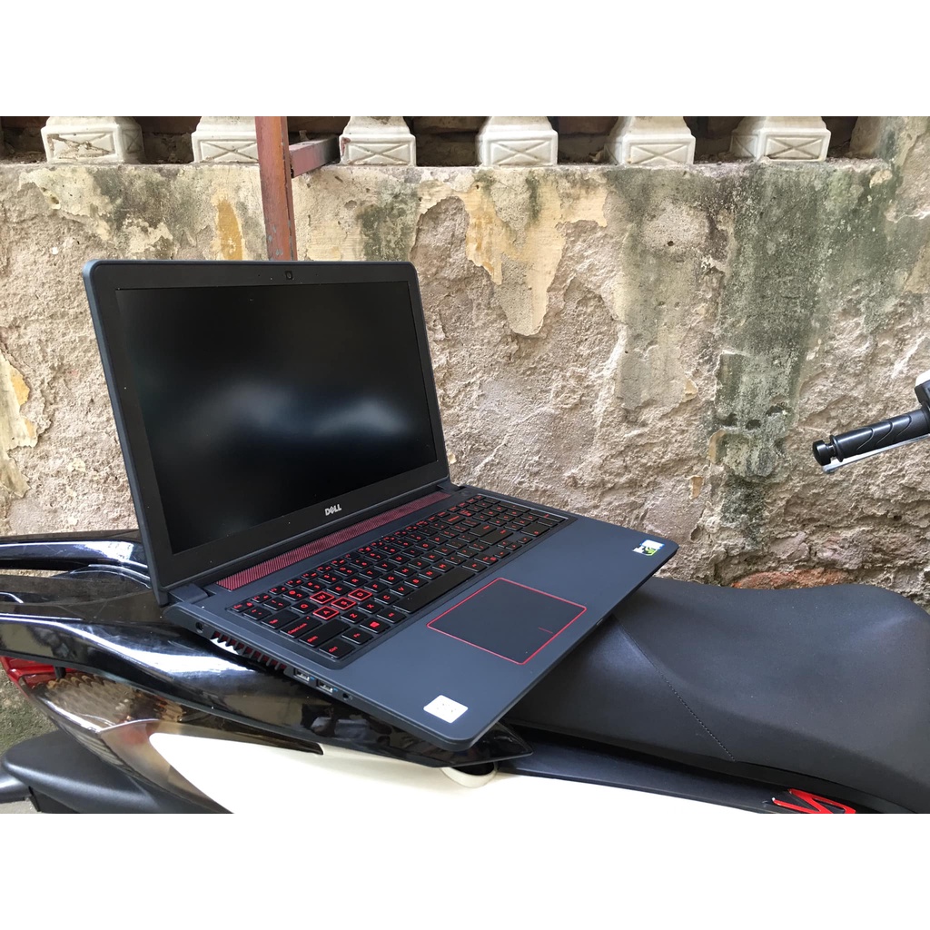 Laptop Gaming Đồ Hoạ Dell 5577 Core i7- 7700HQ/Ram 16Gb/SSD 256Gb+ HDD 500/Card 1050 4GB Chơi Game bền 24/24h
