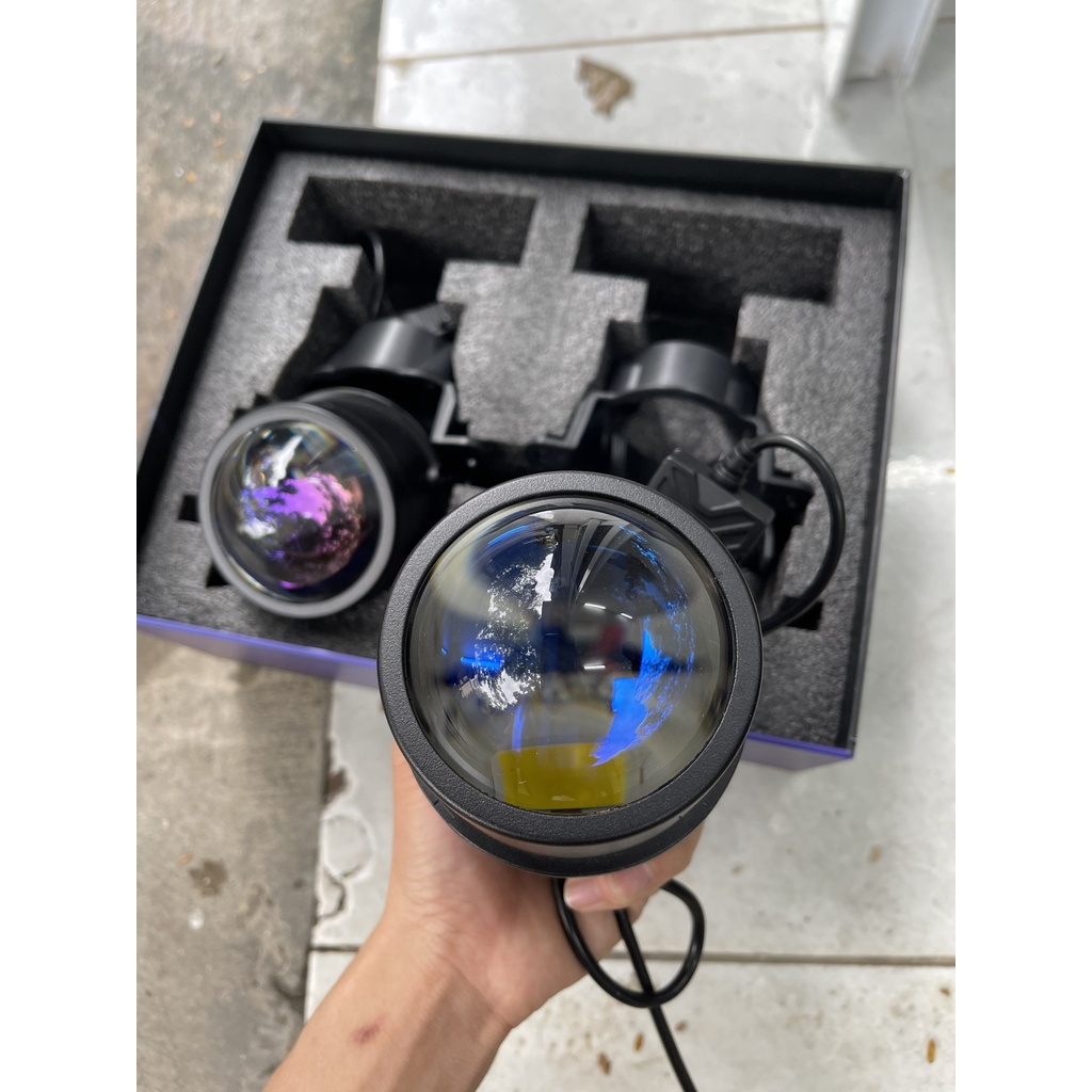 Bi gầm laser trợ pha siêu sáng