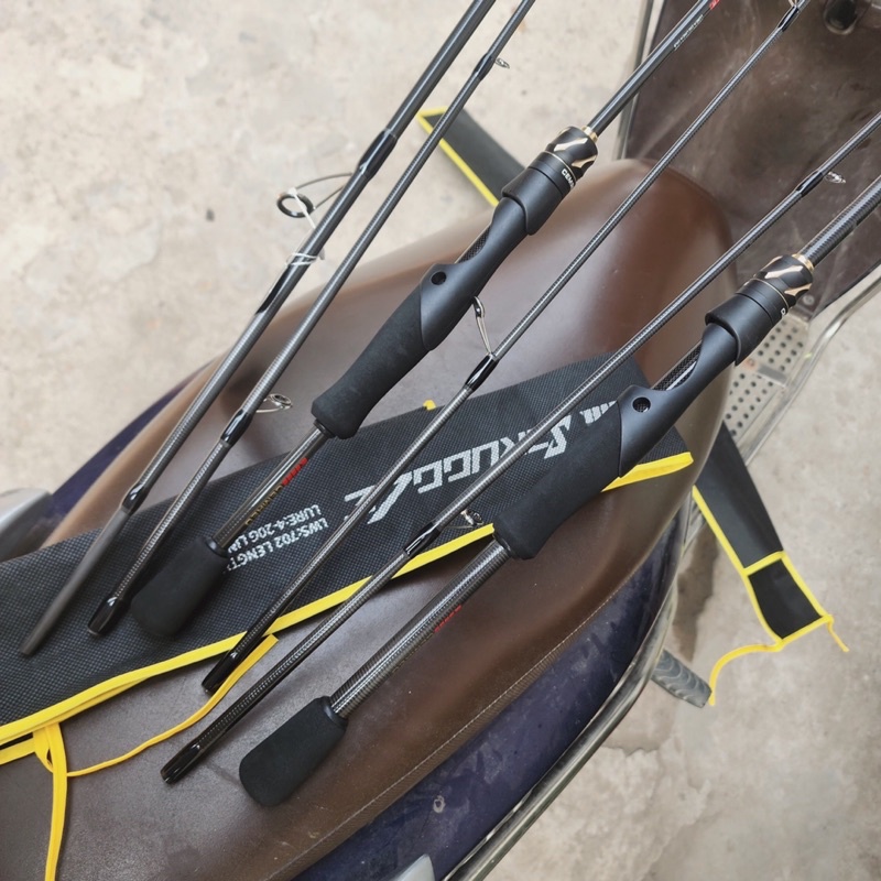 Cần lure Cemreo Đấu Tranh chỉ có máy đứng