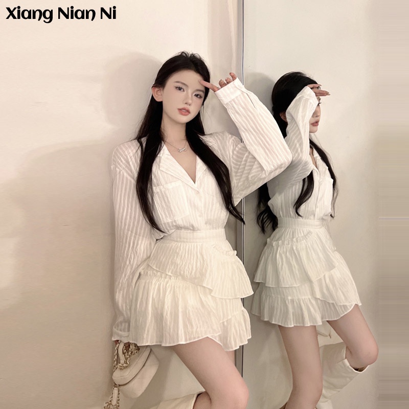 Áo sơ mi cổ chữ V/ Chân váy ngắn lưng cao Xiang Nian Ni màu đen/ trắng che nắng thời trang mùa thu ngọt ngào dành cho nữ