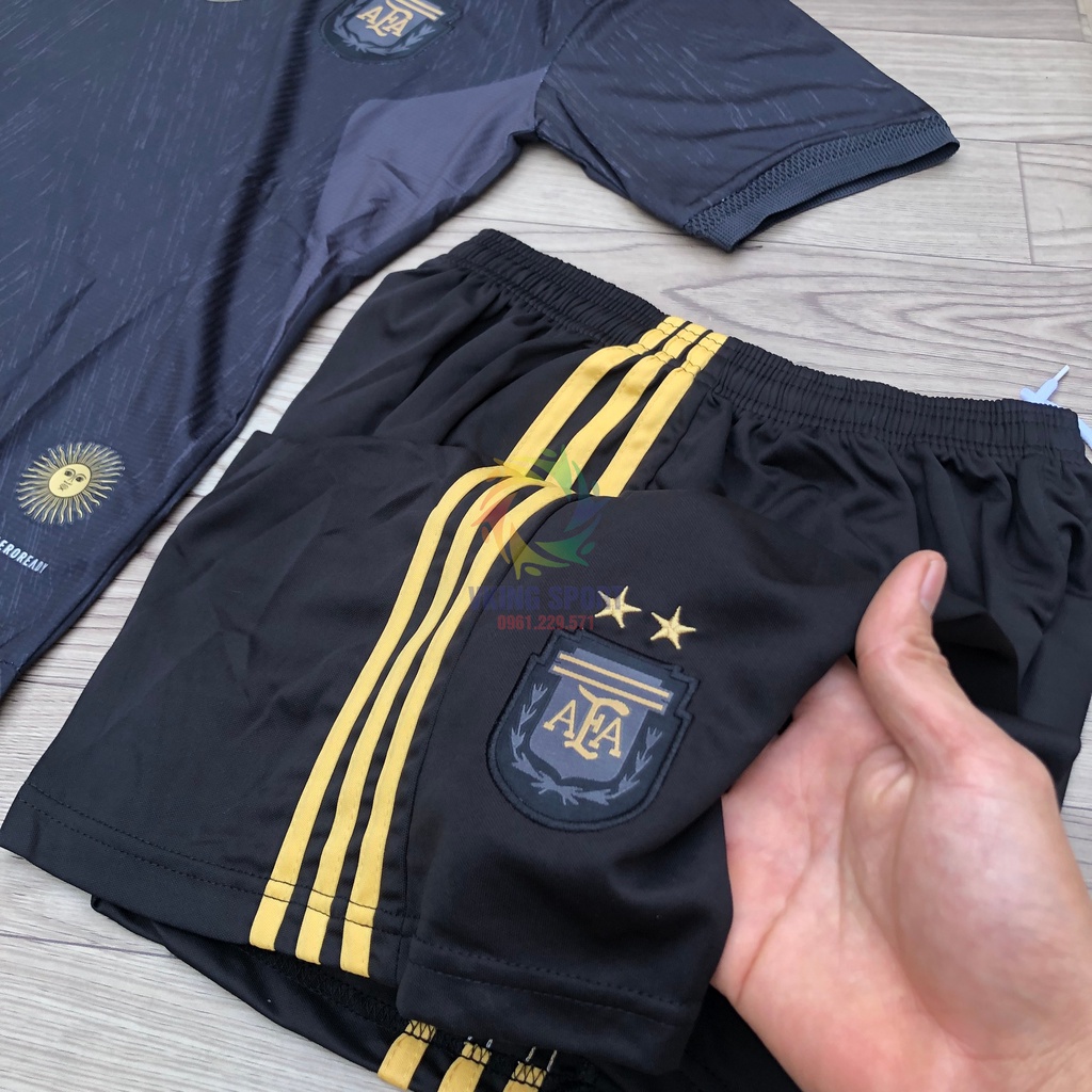 Bộ Quần Áo Bóng Đá Argentina 2023 Màu Đen Training Vải Gai Thái Có In Tên Số Theo Yêu Cầu
