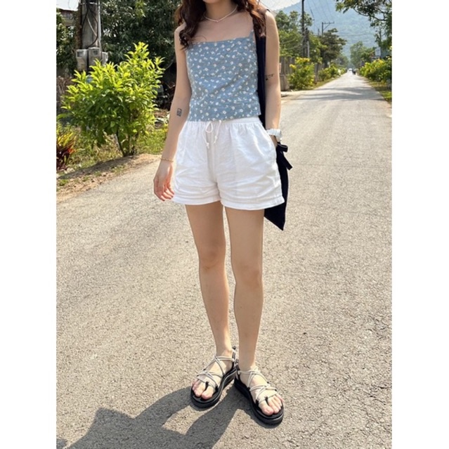 AMEGON Áo 2 dây xô hoa nhí xẻ tà cài cúc NIE TOP