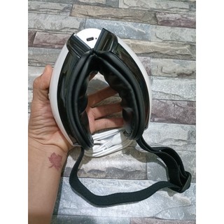 Máy Massage Mắt Taka