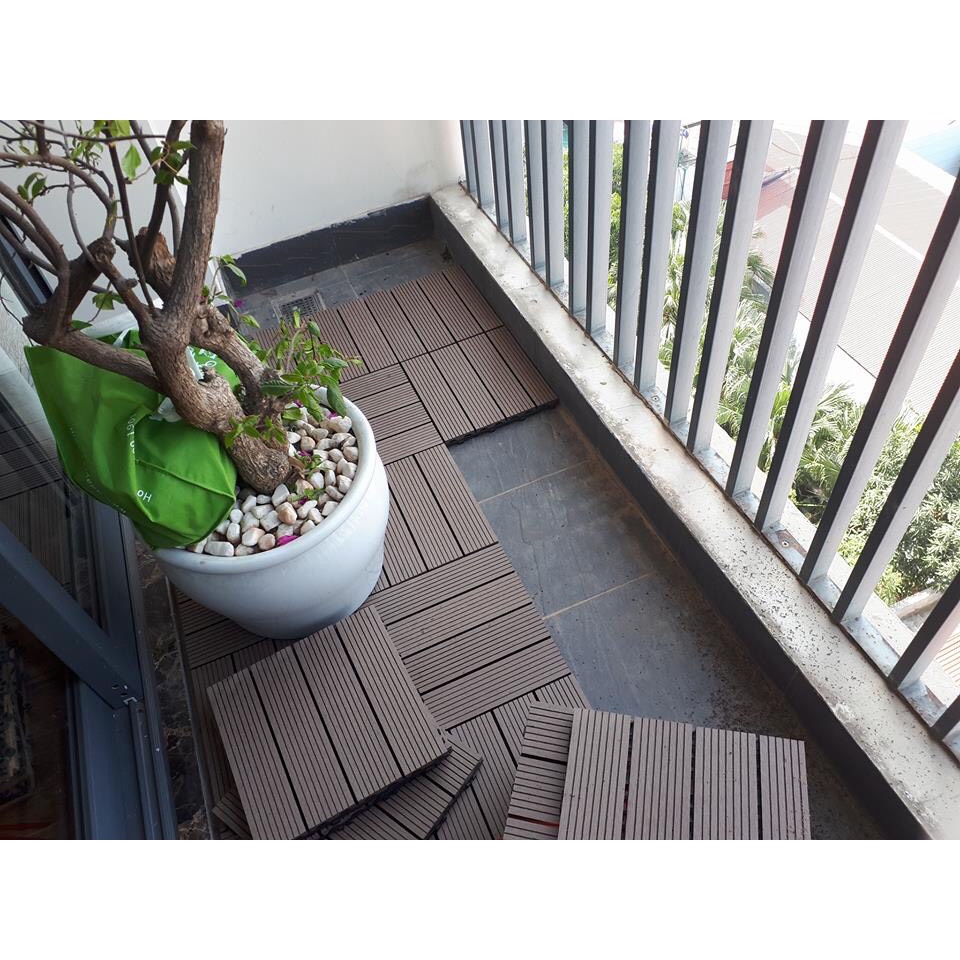 Combo 6 vỉ sàn gỗ nhựa composite trang trí ban công, sân vườn, nhà tắm, kit 30x30cm