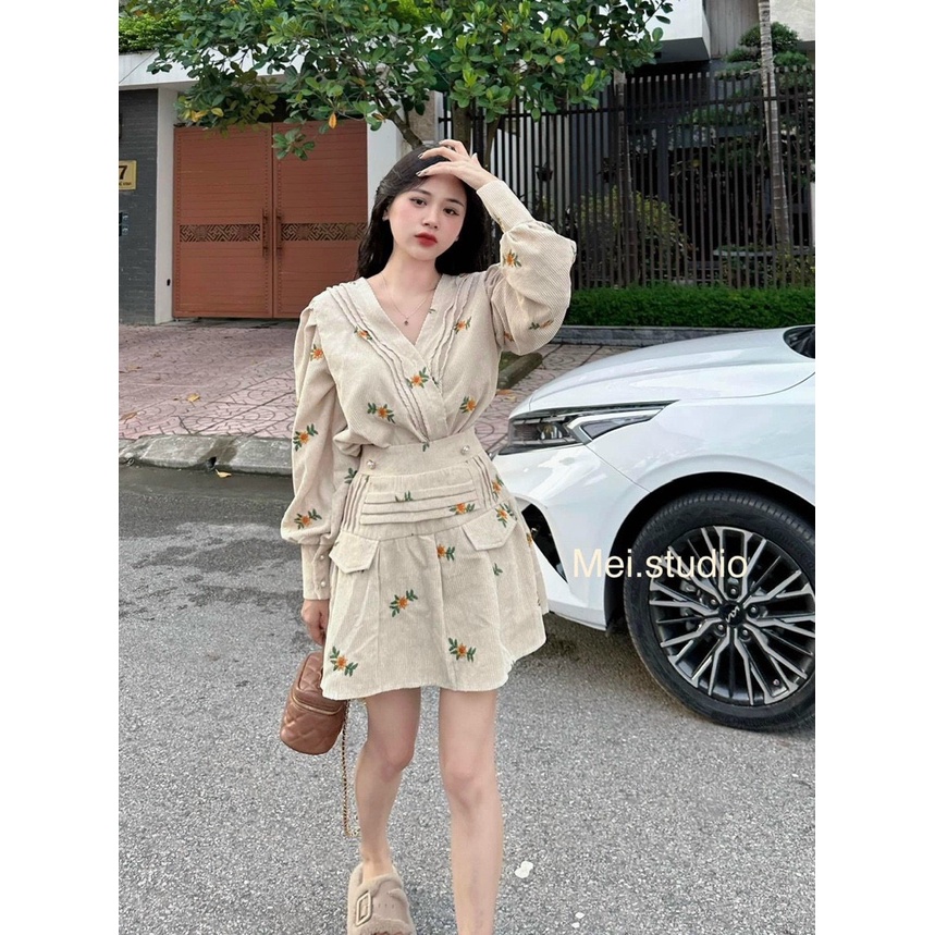SET ÁO NUDE CỔ V HOẠ TIẾT HOA + CHÂN VÁY