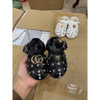 Sandan rọ cho bé trai bé gái