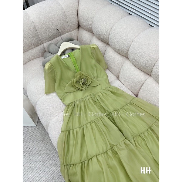 Váy Tơ Đính Hoa Cài Ngực Dáng Dài Mã MT01