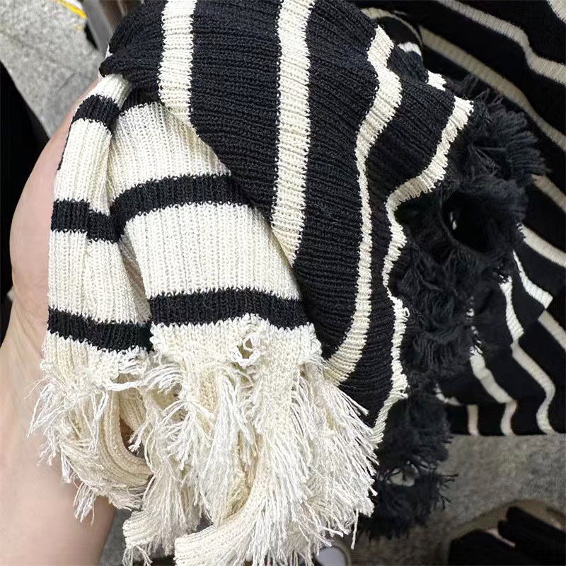 (HÀNG SẮN) Áo dệt len Hàn tua rua cách điệu, Áo thun cổ tròn tay ngắn cho nữ, chất liệu co giãn tốt, form đẹp chuẩn